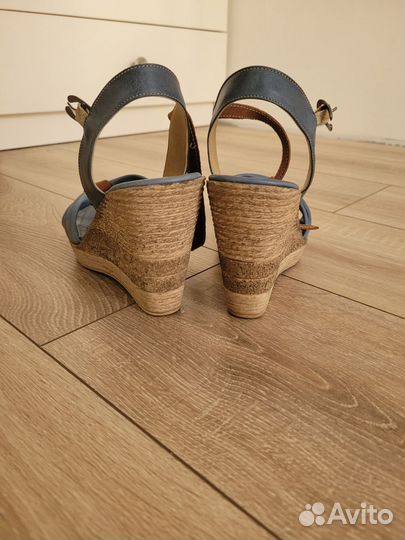 Босоножки Respect 37