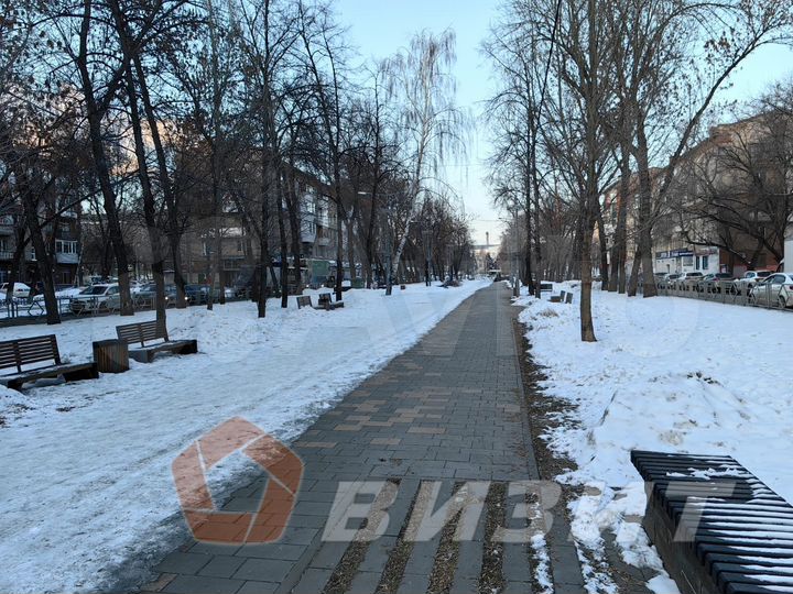 Торговое помещение на 1 линии