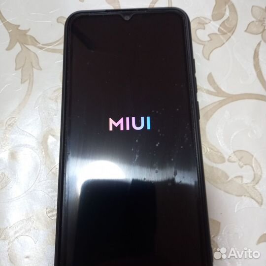 Xiaomi Mi 9, 4/64 ГБ