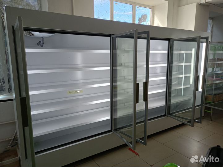 Холодильная витрина бу 0+5