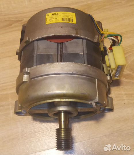 Двигатель для стиралки zanussi Sole 124270704
