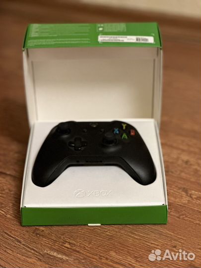 Джойстик xbox One черный 1708
