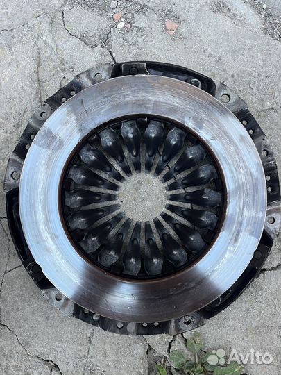 Корзина сцепления и выжимной chevrolet aveo t300