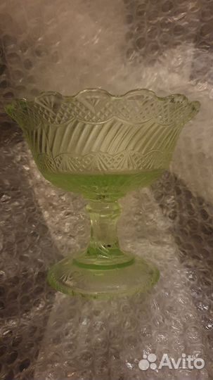 Конфетница вазочка зелено-желтое стекло