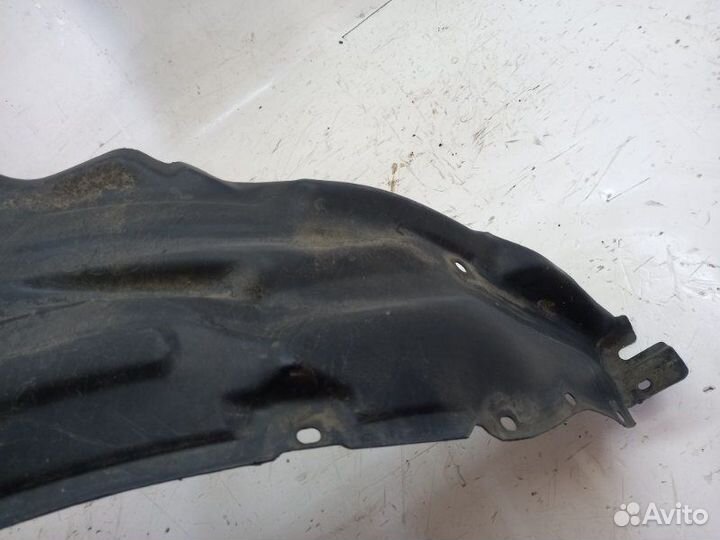 Подкрылок передний левый Nissan Liberty RM12 QR20