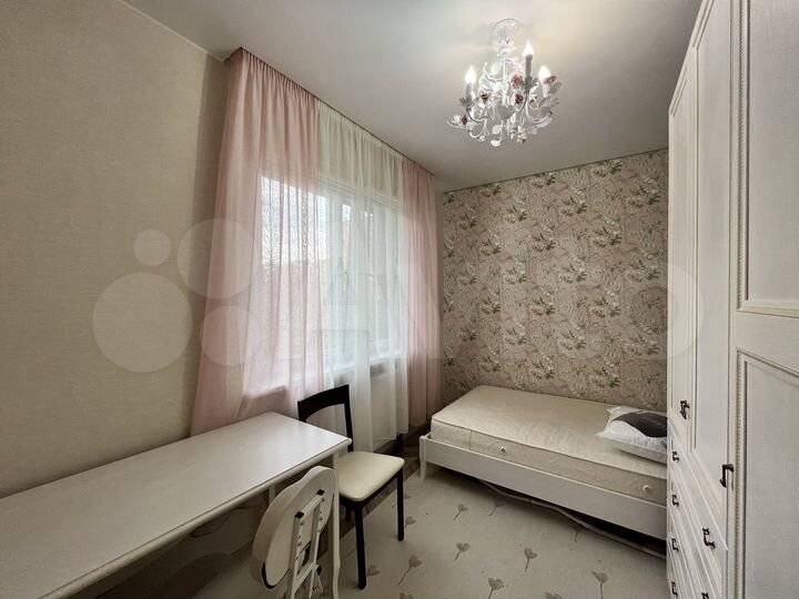 2-к. квартира, 51 м², 4/15 эт.