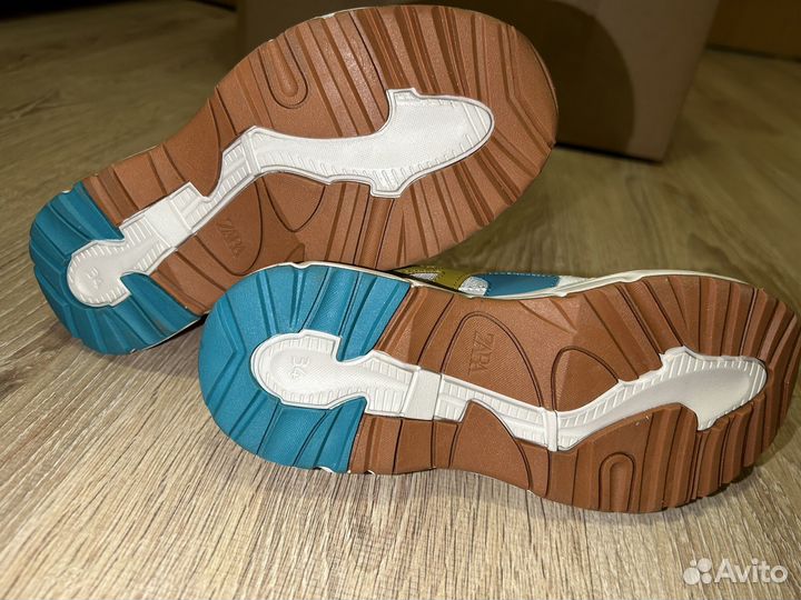 Кроссовки детские 34 размер zara