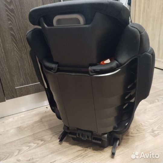 Автокресло Recaro monza Nova (15-36 кг)
