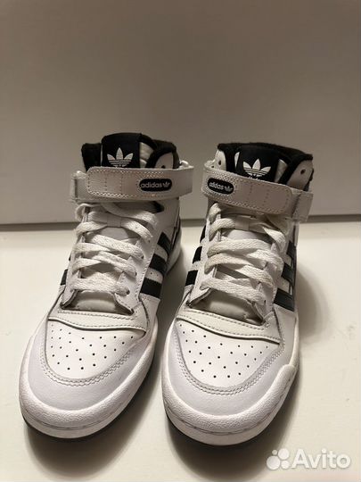 Кроссовки adidas