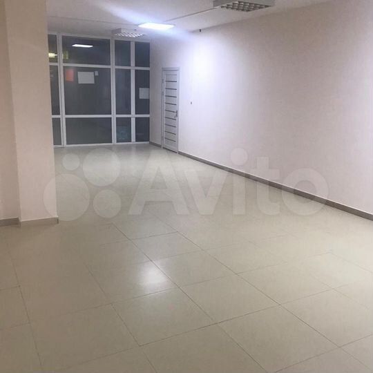 Торговая площадь, 83 м²