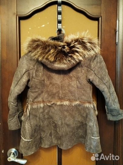 Продам дублёнку детскую для девочки 7-8 лет
