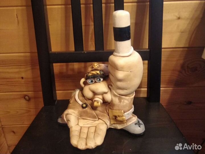 Копилка глина полицейский