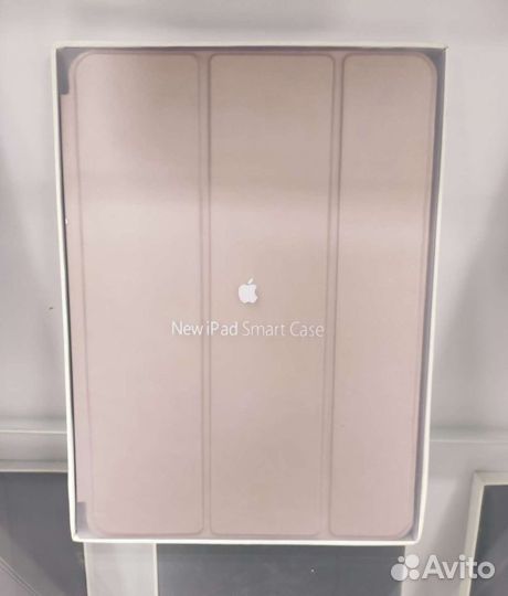 Чехол-книжка на iPad