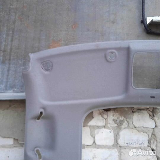 Обшивка потолка Honda CR-V II