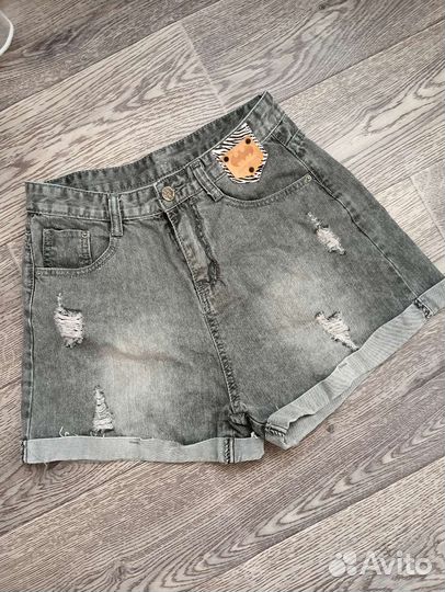Джинсовые шорты