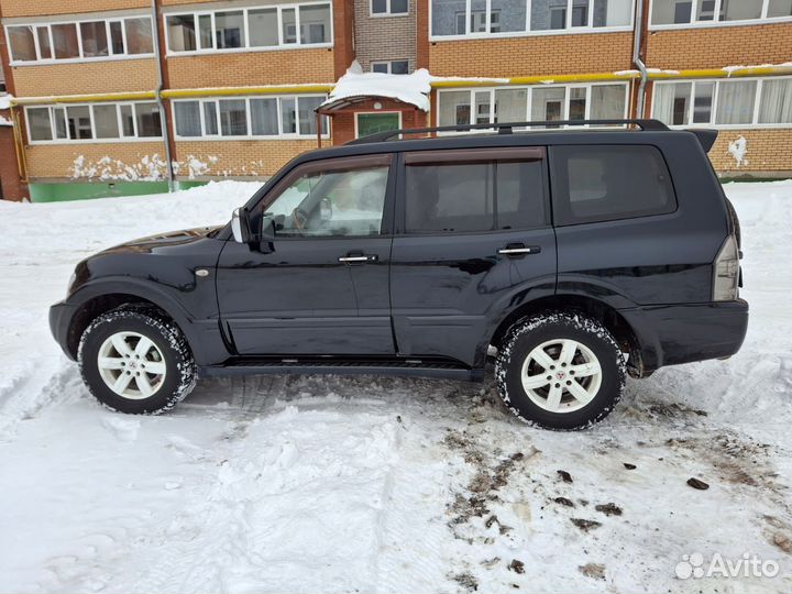 Mitsubishi Pajero 3.2 AT, 2006, 251 334 км