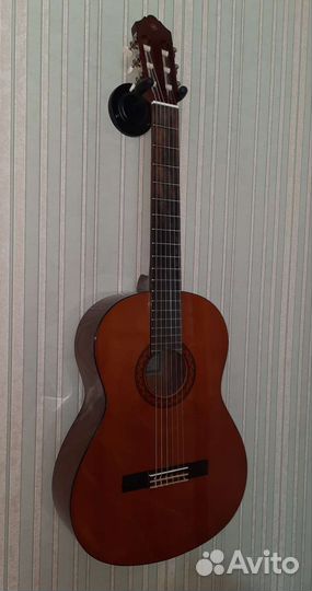 Классическая гитара yamaha c 40