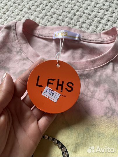 Футболка новая стразы