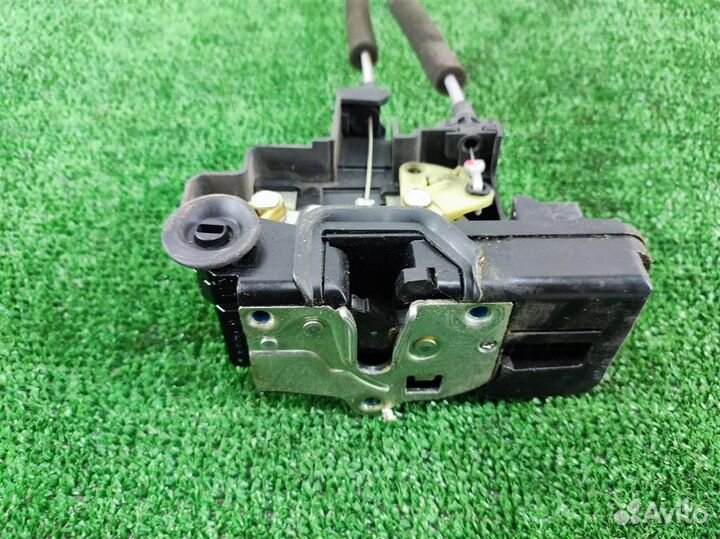 Замок двери задней правой Chevrolet Captiva 2008