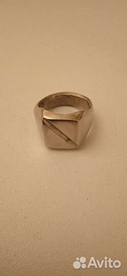 Перстень-печатка мужской