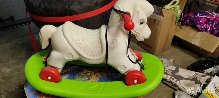 Детская качалка лошадь