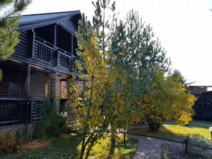 Дом 200 м² на участке 20 сот.