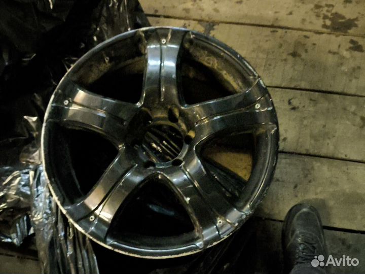 Диски литые Митсубиси Паджеро