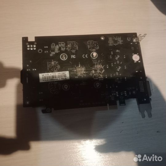 Видеокарта rx550 на 4 гб