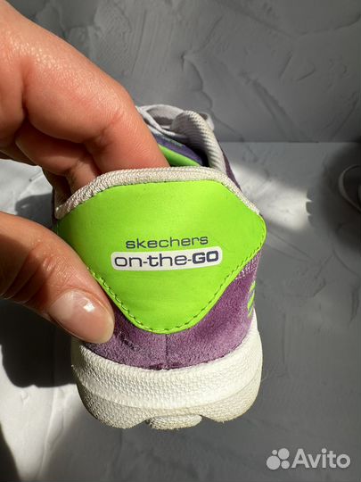 Бронь Кроссовки Sketchers