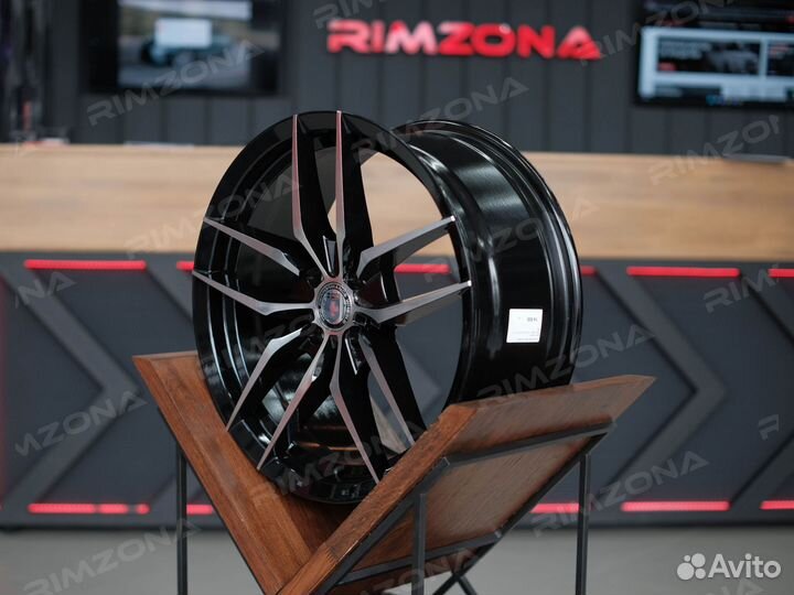 Литые диски HRE R17 на Solaris, Vesta. Арт650