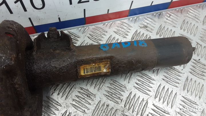 Стойка передняя Volkswagen Tiguan I (2007–2016)