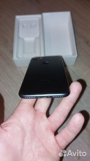 iPhone 7, 32 ГБ