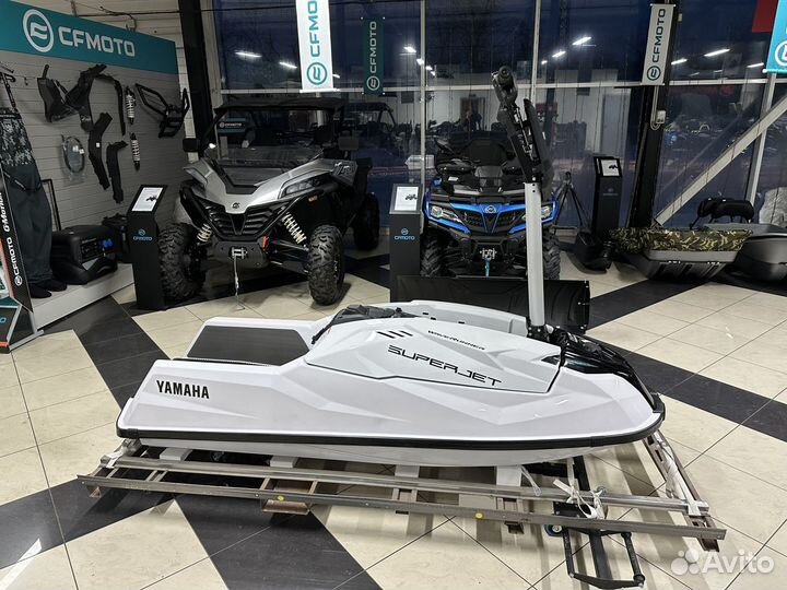 Гидроцикл Yamaha SuperJet SJ 1050