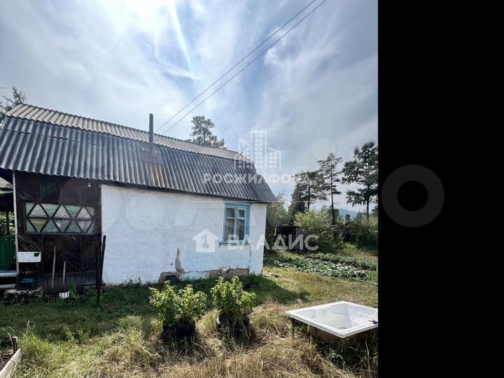 Дом 34,7 м² на участке 6,4 сот.