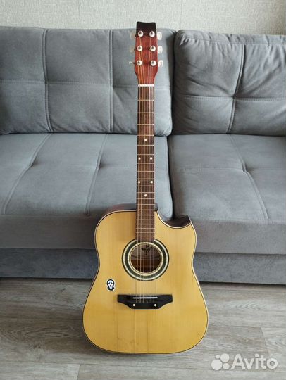 Акустическая гитара