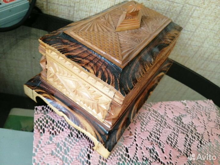 Шкатулка деревянная