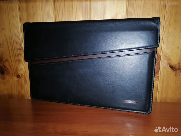 Кожаный чехол Sony Vaio