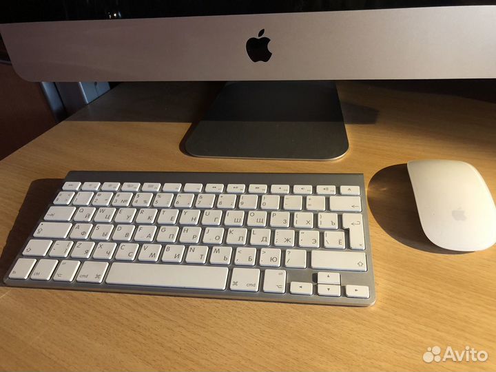 Apple iMac 21,5 (mid2011)