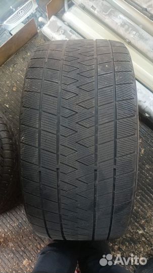 Arivo Terrano ARV H/T 295/35 R21