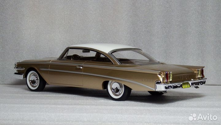 Модель 1:18 Edsel Ranger Hardtop 1960 / BoS