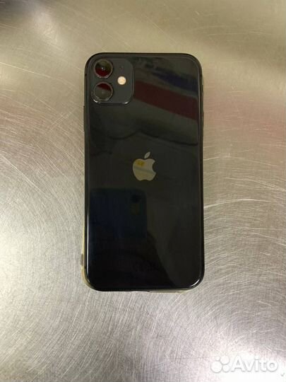 iPhone 11, 64 ГБ
