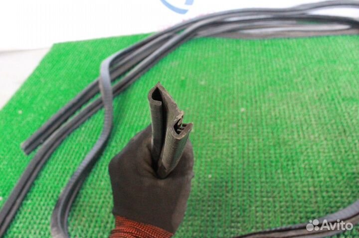 Дверные уплотнители Cadillac Escalade GMT800