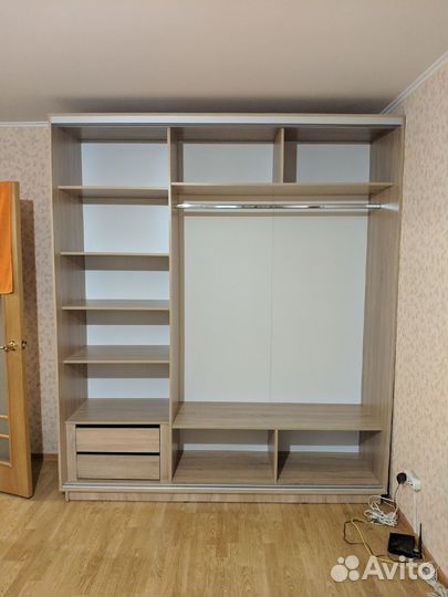 Шкаф купе с зеркалом