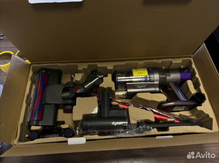 Беспроводной пылесос dyson v11s