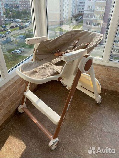 Стульчик для кормления Happy Baby