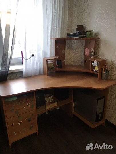 Компьютерный стол