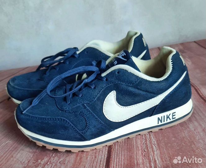 Кроссовки Nike