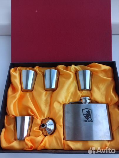Фляжка из нержавейки и рюмки подарочная