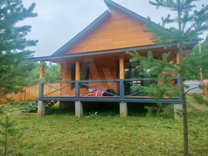 Дом 100 м² на участке 5 сот.