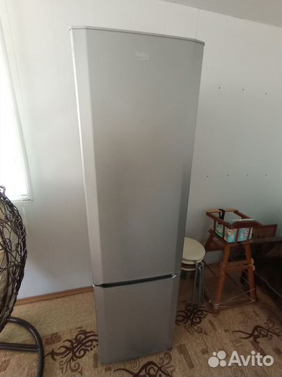 Холодильник beko